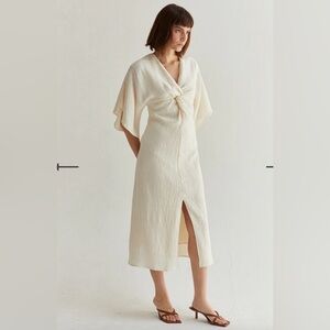 NWT Crescent Adelia Pleated Dress